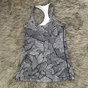 Lululemon tank